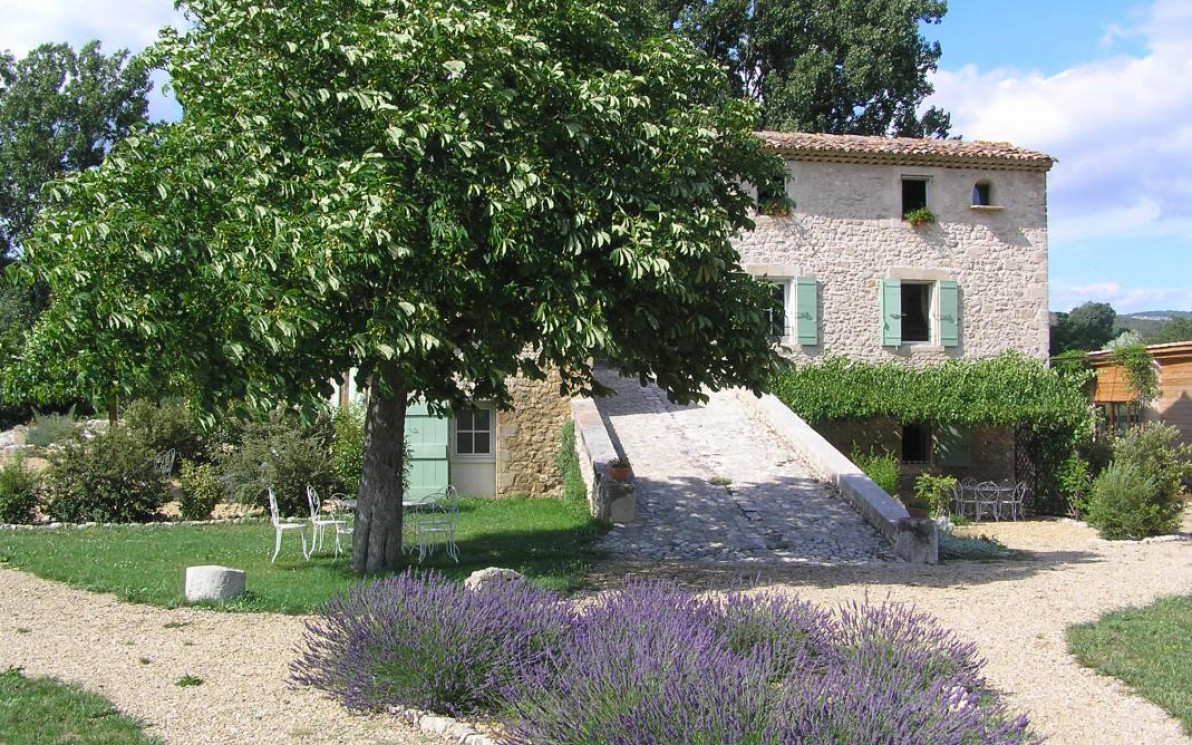 Gite Gite La Bastide Location De Vacances Cereste Alpes De Haute Provence