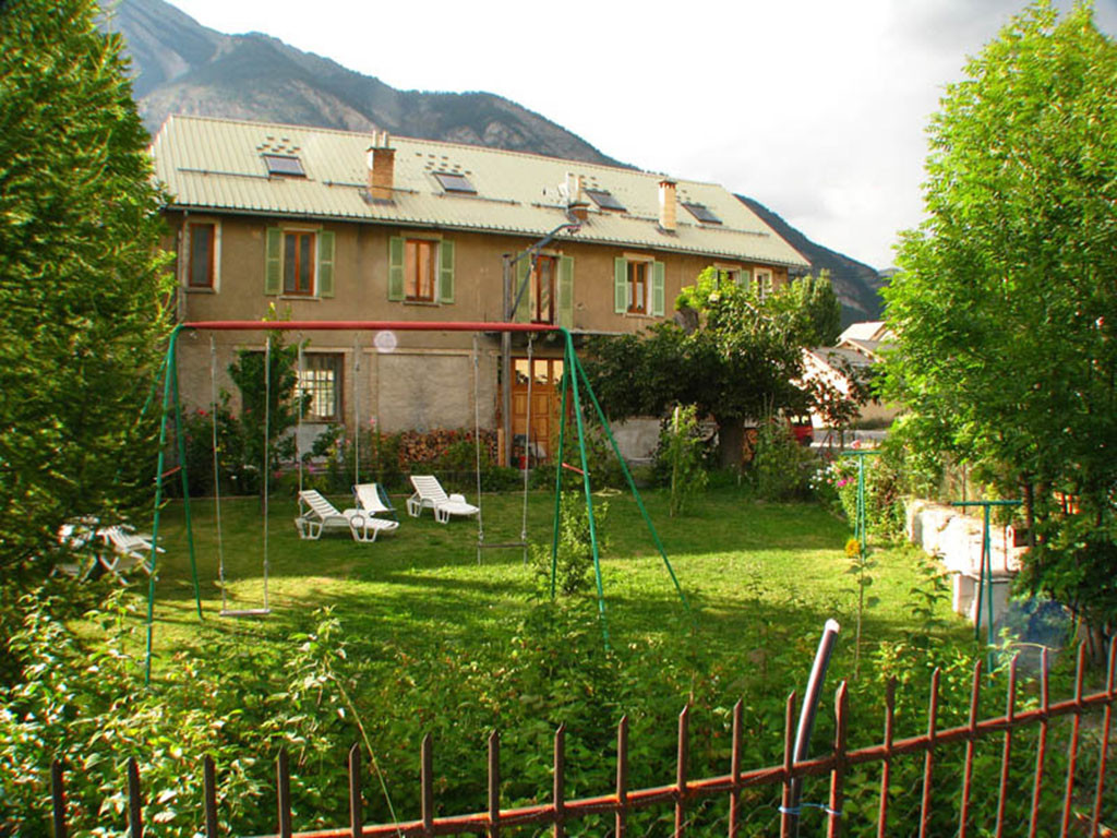 photo 0