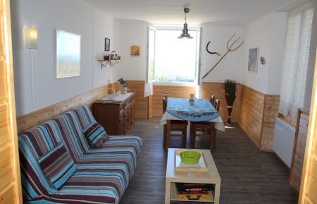 G&icirc;te n&deg;G11043 Le Castellard-M&eacute;lan - Alpes-de-Haute-Provence - photo
