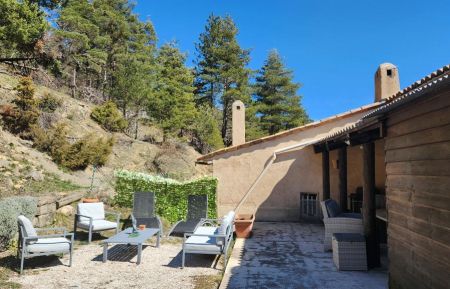 G&icirc;te n&deg;G33205 Soleilhas - Alpes-de-Haute-Provence - photo