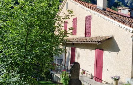 G&icirc;te n&deg;G15124 Le Caire - Alpes-de-Haute-Provence - photo