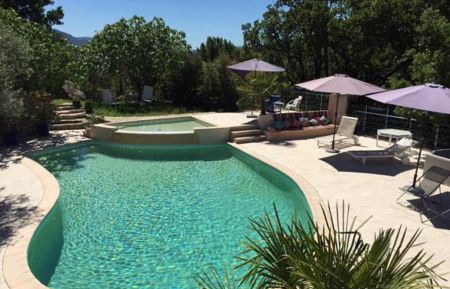 Chambre d'h&ocirc;tes n&deg;G321132 Moustiers-Sainte-Marie - Alpes-de-Haute-Provence - La piscine