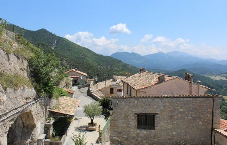 G&icirc;te n&deg;G33170 La Rochette - Alpes-de-Haute-Provence - photo