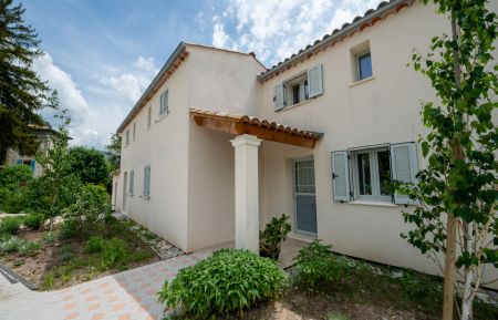 G&icirc;te n&deg;G33193 Castellane - Alpes-de-Haute-Provence - photo