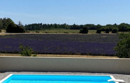 G&icirc;te n&deg;G14483 Revest-du-Bion - Alpes-de-Haute-Provence - photo