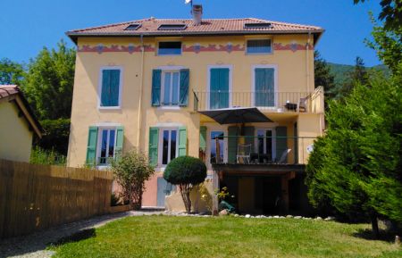 G&icirc;te n&deg;G33206 Saint-Andr&eacute;-les-Alpes - Alpes-de-Haute-Provence - photo