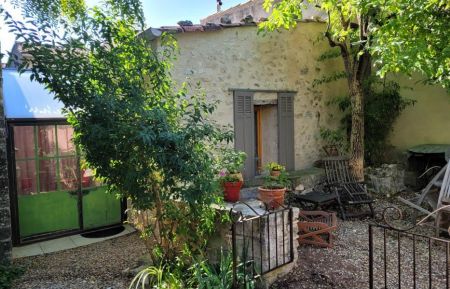 G&icirc;te n&deg;G14409 Saint-Michel-l'Observatoire - Alpes-de-Haute-Provence - photo