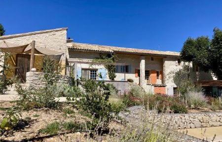 G&icirc;te n&deg;G14507 Revest-du-Bion - Alpes-de-Haute-Provence - photo